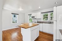 8000 Park Drive, Omaha, NE 68127