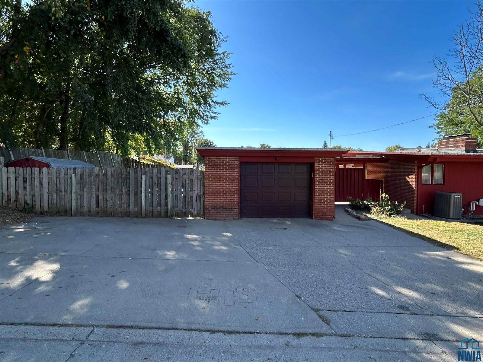 1000 S Saint Mary's Street, Sioux City, IA 51106