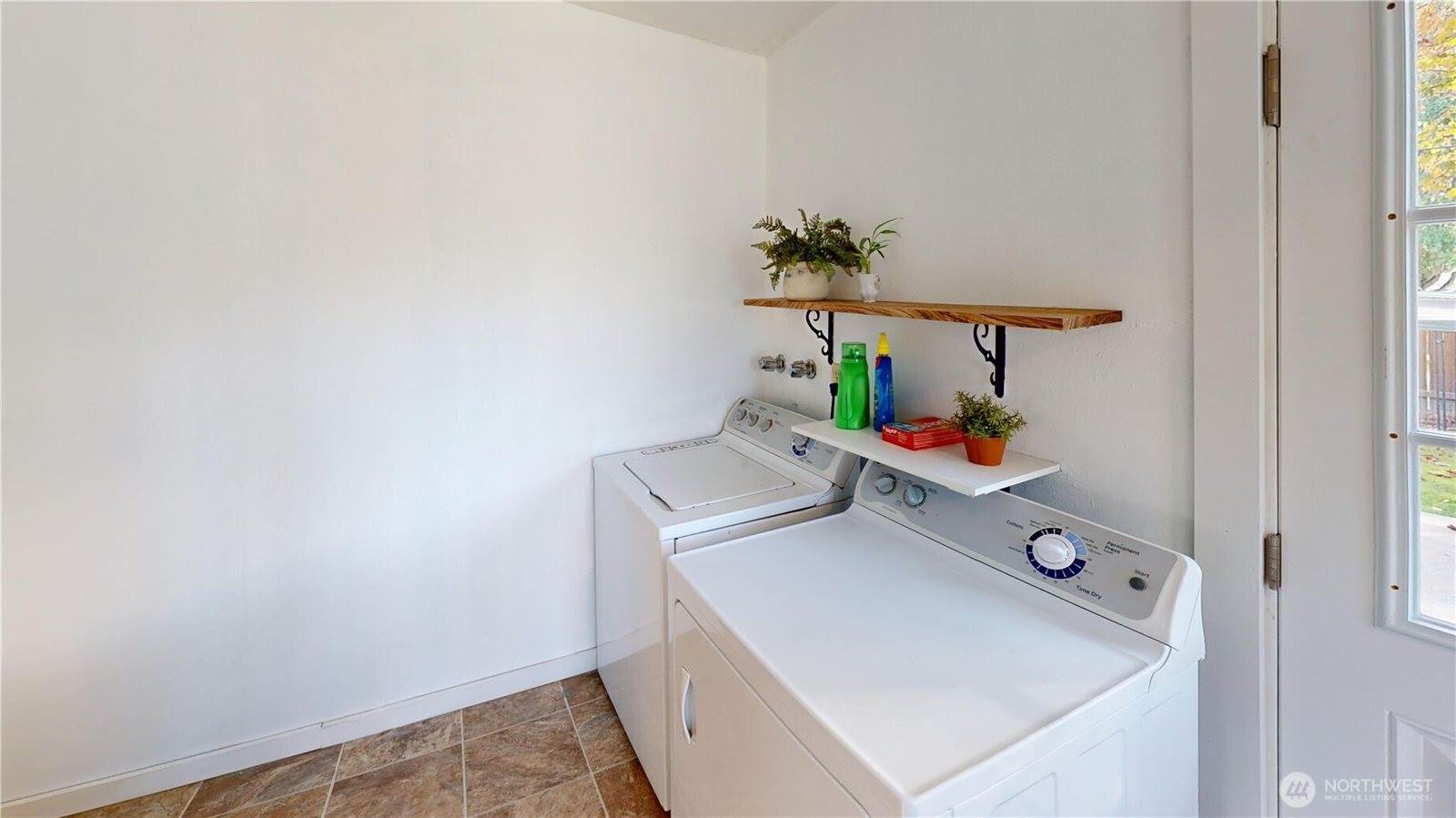 6963 Steelhead Lane, Burlington, WA 98233