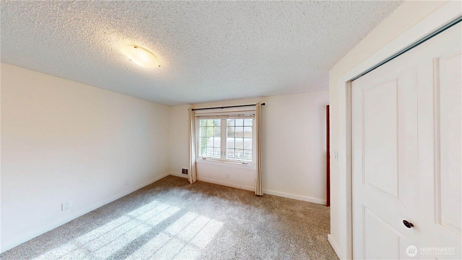 6963 Steelhead Lane, Burlington, WA 98233