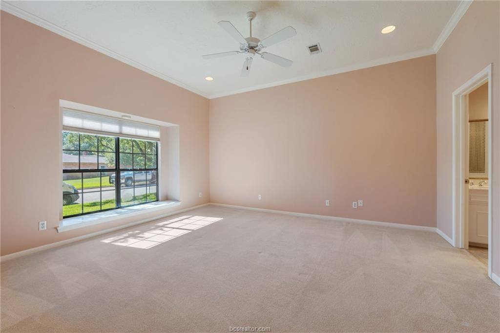 1205 Brook Hollow Drive, Bryan, TX 77802