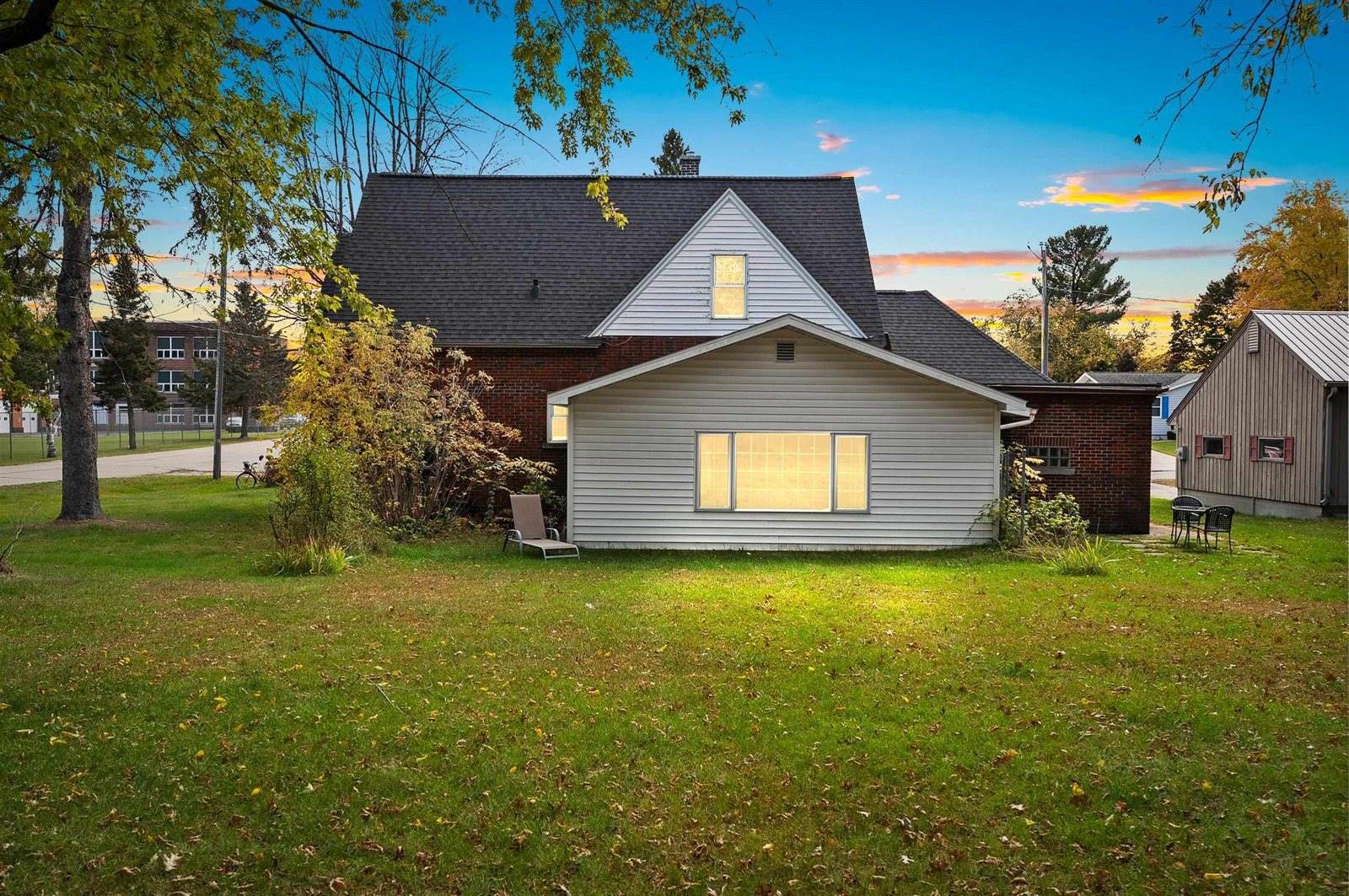 702 Mira Avenue, Crivitz, WI 54114