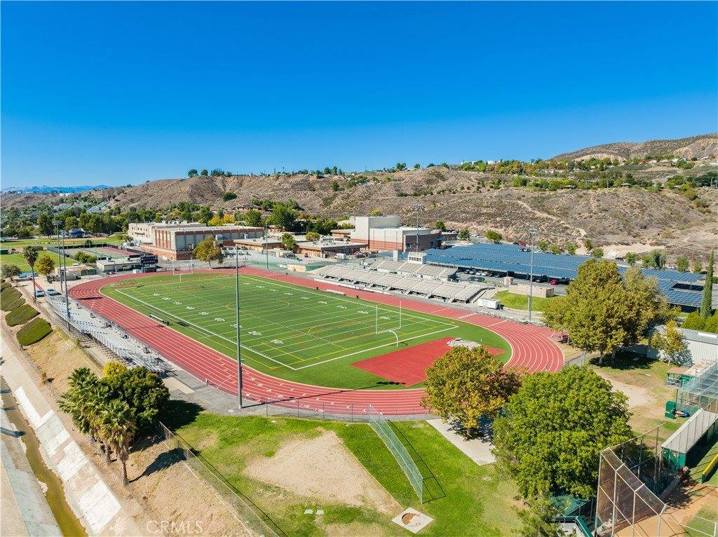 18920 Felbridge, Canyon Country, CA 91351