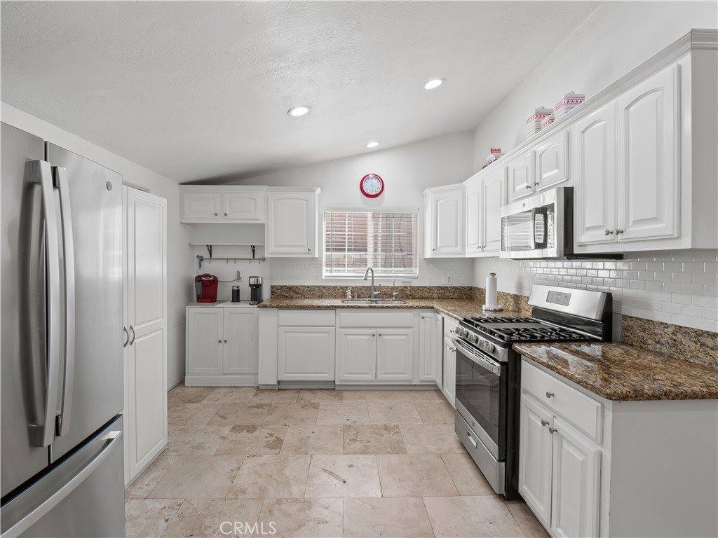 18920 Felbridge, Canyon Country, CA 91351