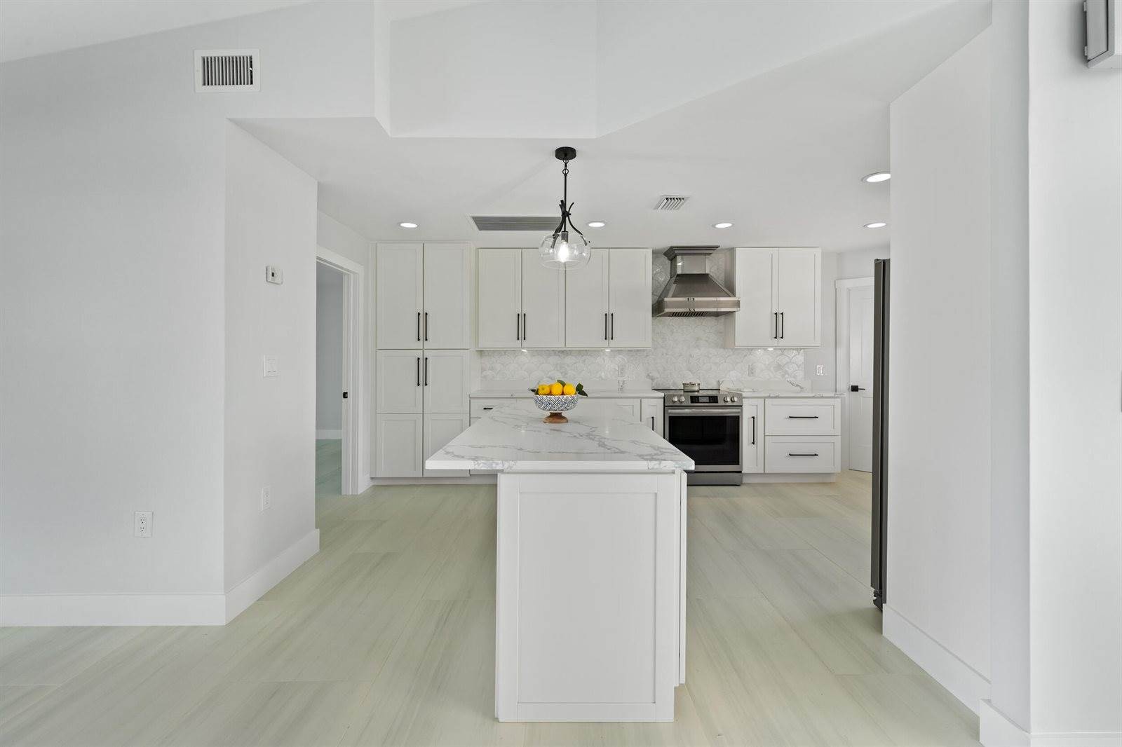 2807 NW St Lucie Lane, Stuart, FL 34994