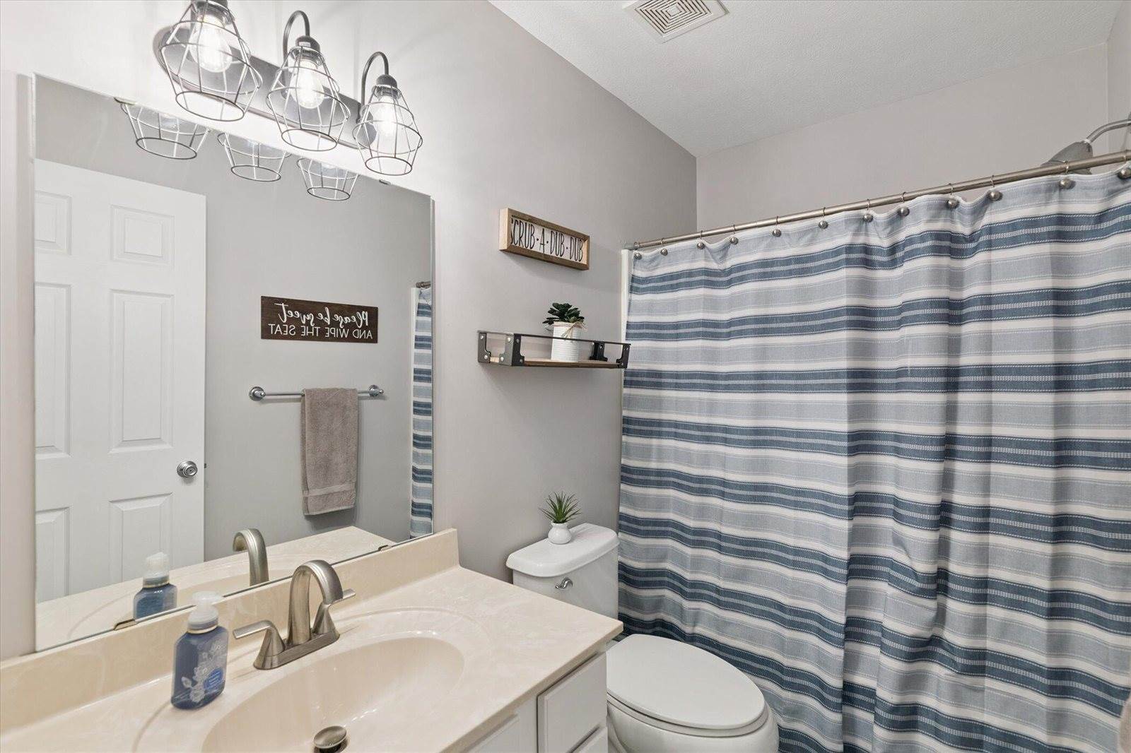 6971 Annandale Drive, Kalamazoo, MI 49009