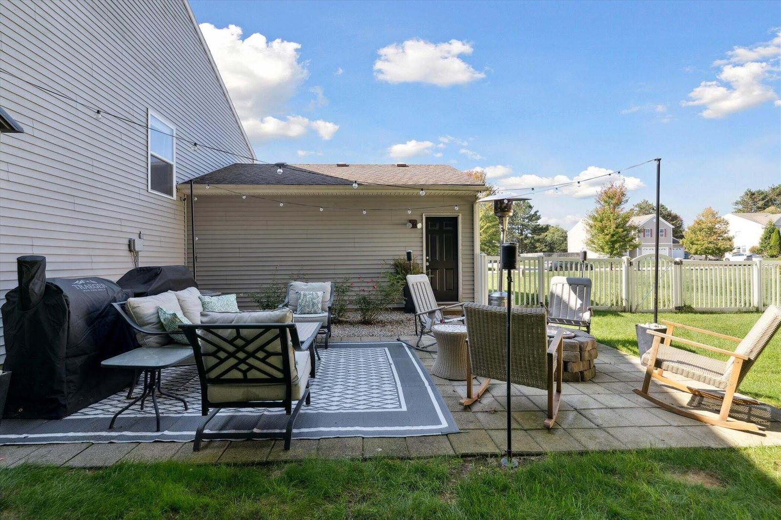 6971 Annandale Drive, Kalamazoo, MI 49009