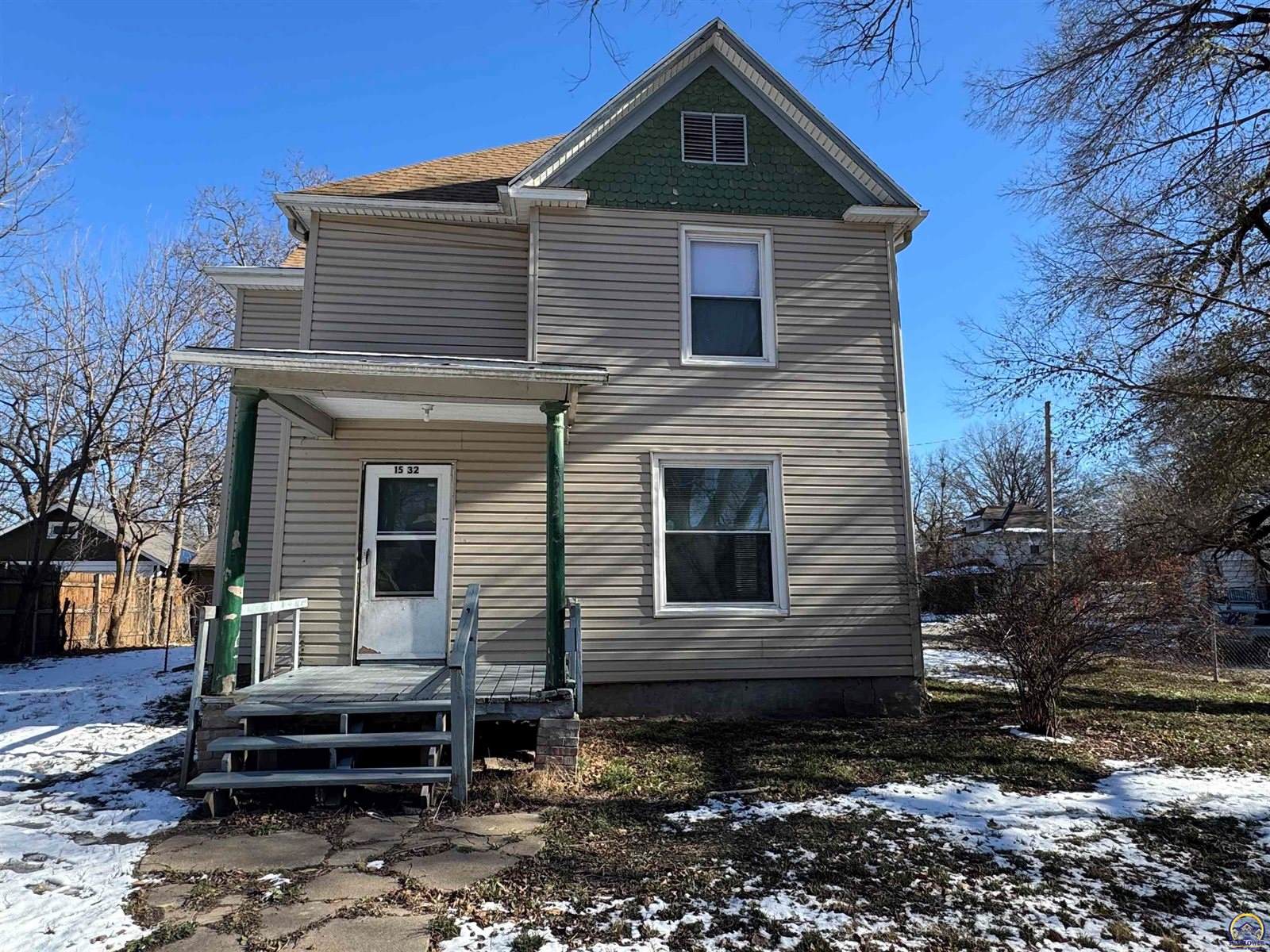 1532 SW Western AVE, Topeka, KS 66604