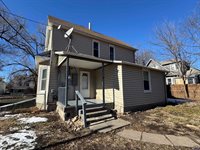 1532 SW Western AVE, Topeka, KS 66604