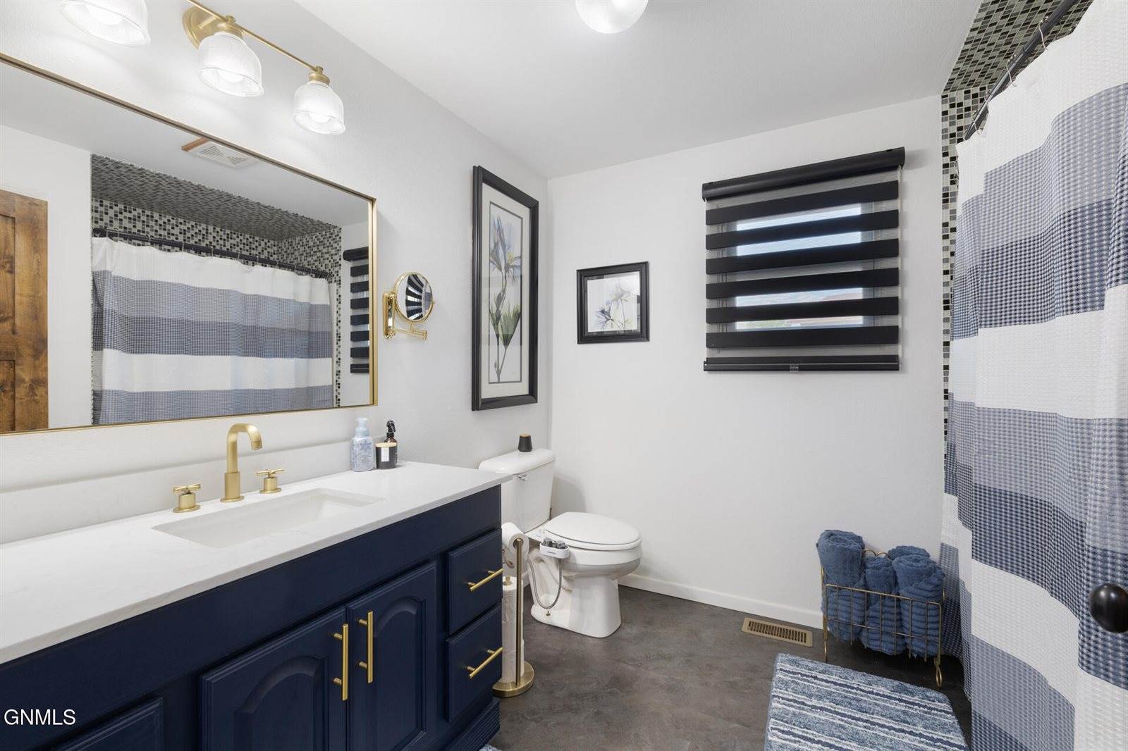 9155 41st Street NW, New Town, ND 58763