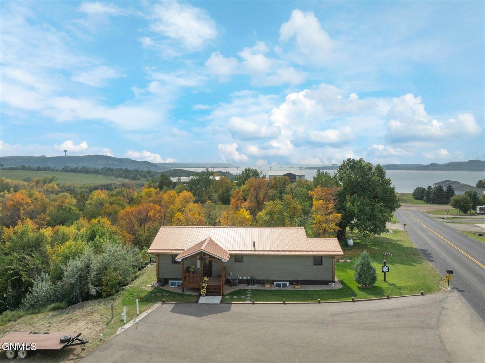 9155 41st Street NW, New Town, ND 58763