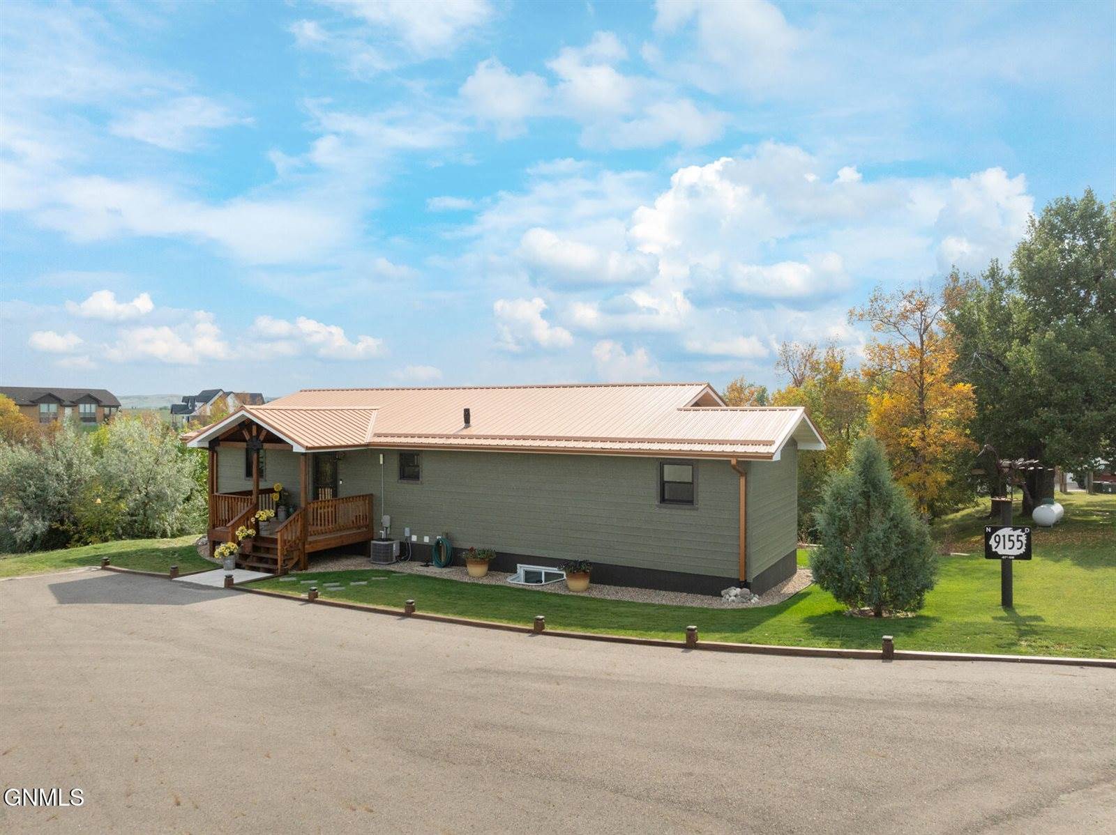 9155 41st Street NW, New Town, ND 58763