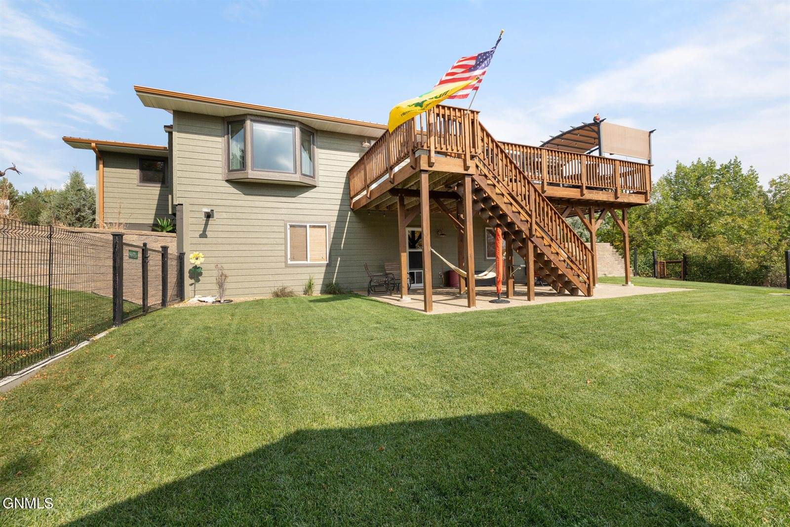 9155 41st Street NW, New Town, ND 58763