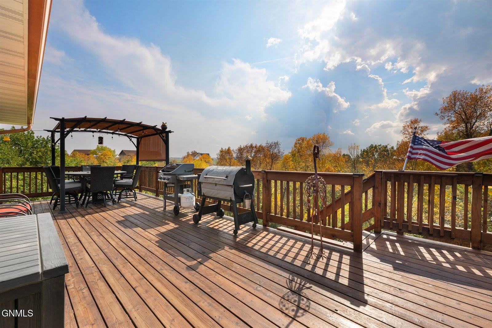 9155 41st Street NW, New Town, ND 58763