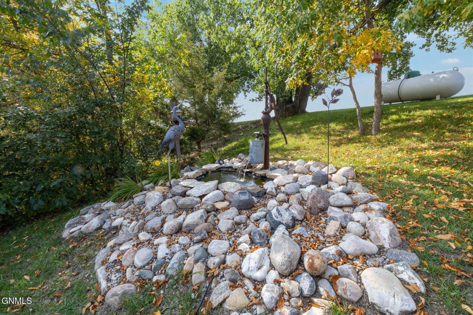 9155 41st Street NW, New Town, ND 58763