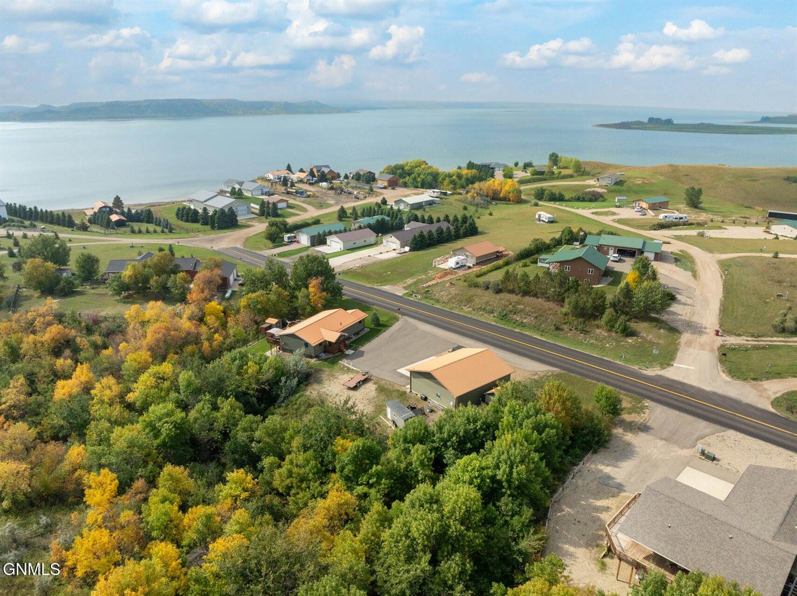 9155 41st Street NW, New Town, ND 58763