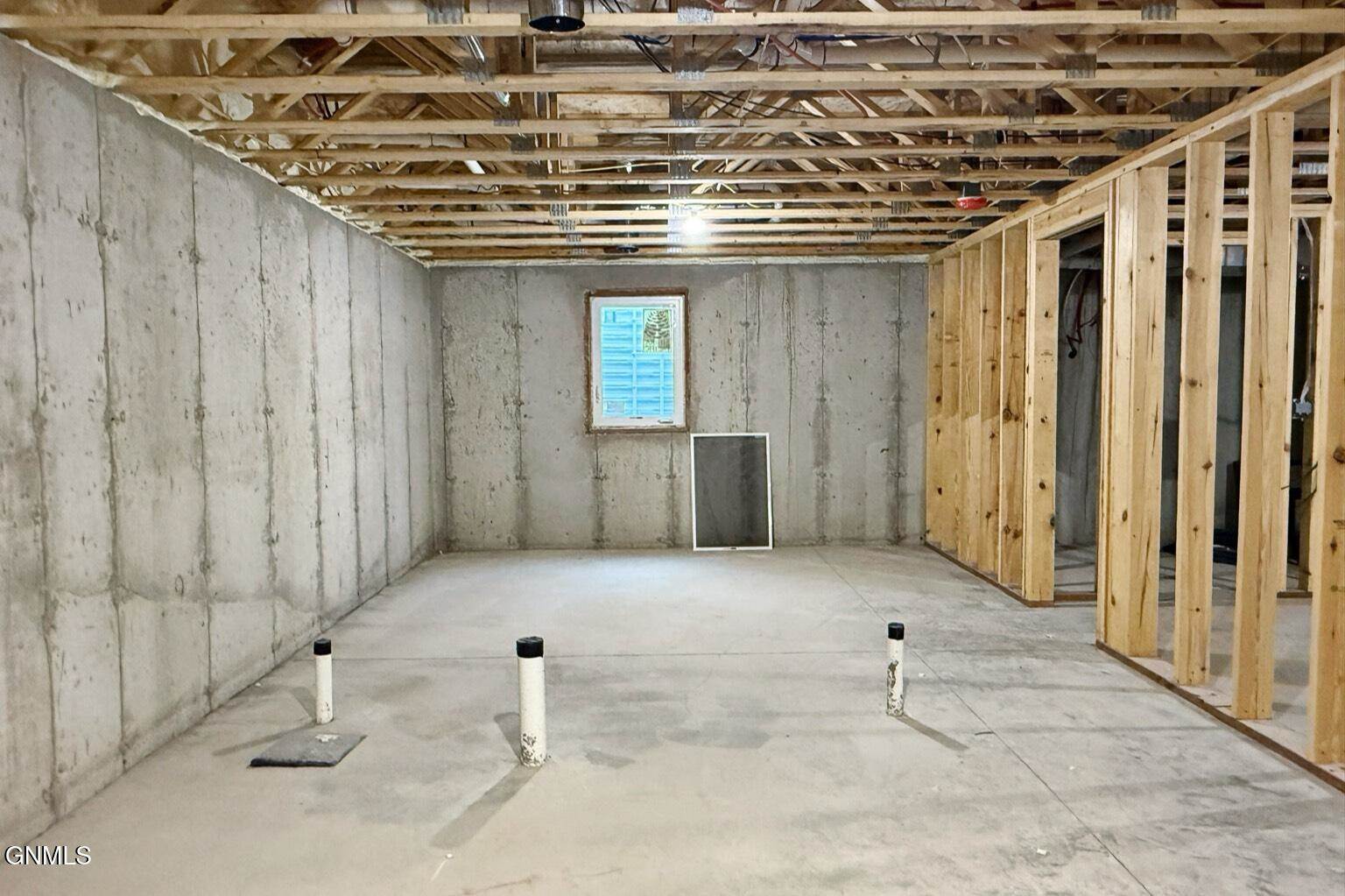 13636 Redwood Way NW, Williston, ND 58801