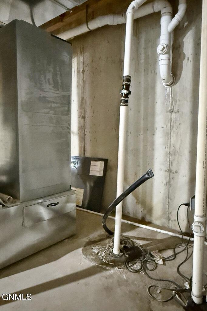 13636 Redwood Way NW, Williston, ND 58801