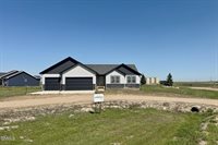 13636 Redwood Way NW, Williston, ND 58801