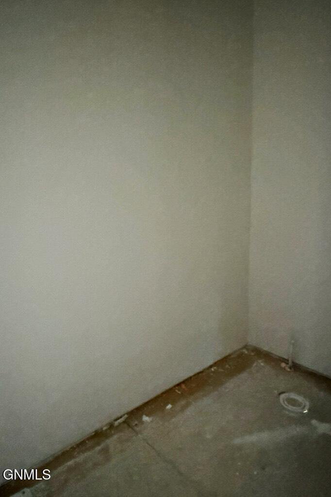 5970 137th Avenue NW, Williston, ND 58801