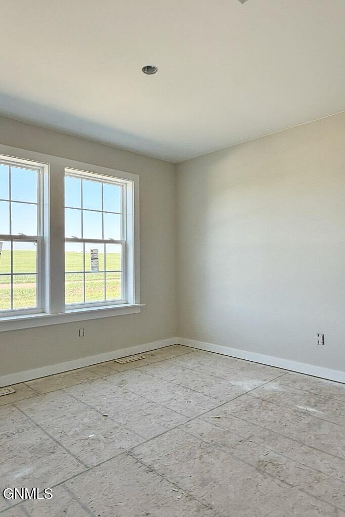 5970 137th Avenue NW, Williston, ND 58801