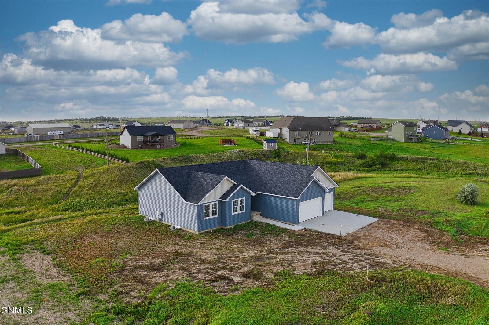 5970 137th Avenue NW, Williston, ND 58801