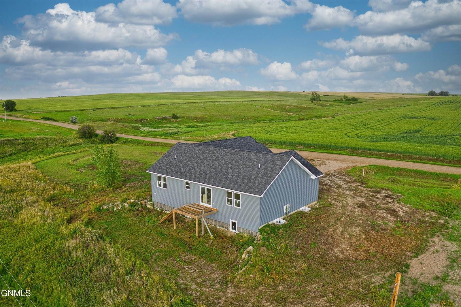 5970 137th Avenue NW, Williston, ND 58801
