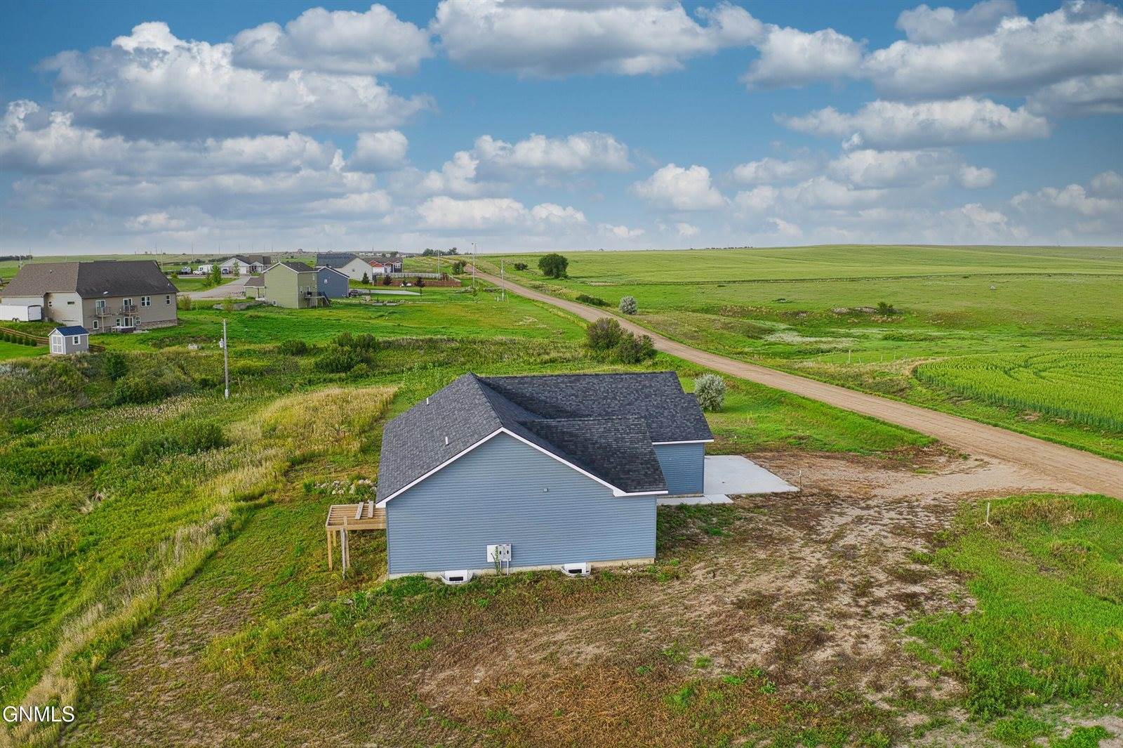 5970 137th Avenue NW, Williston, ND 58801