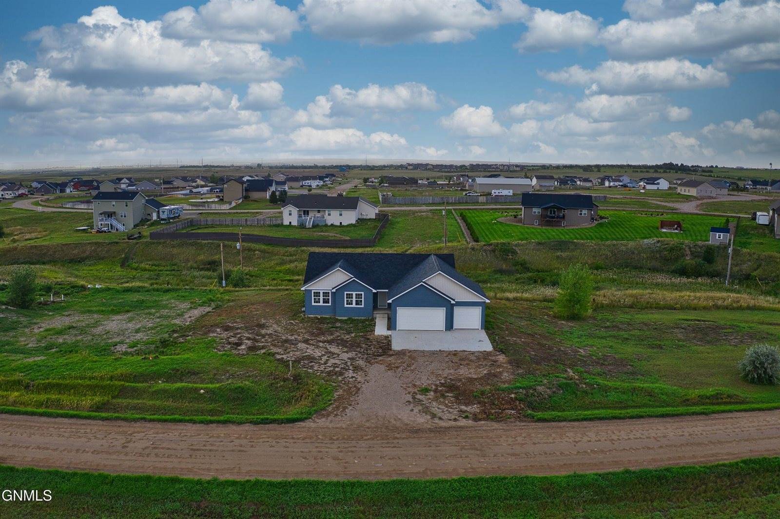 5970 137th Avenue NW, Williston, ND 58801