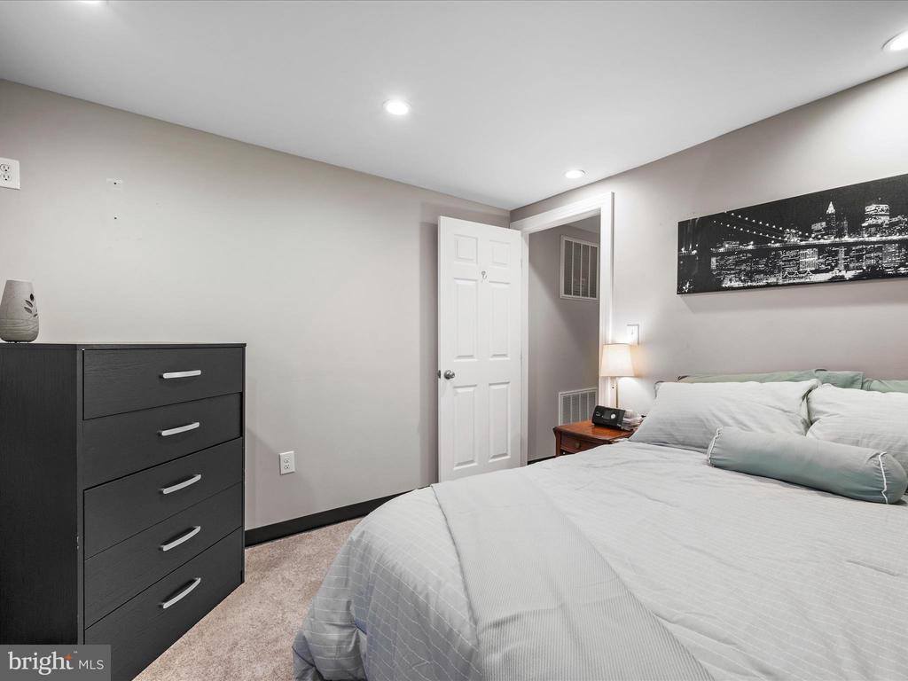 303 West 10TH Street, Front Royal, VA 22630