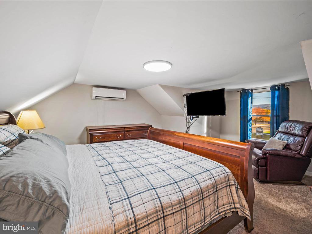 303 West 10TH Street, Front Royal, VA 22630