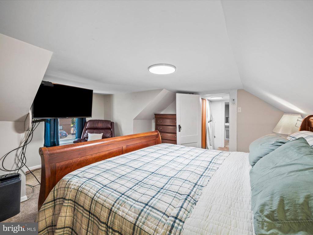 303 West 10TH Street, Front Royal, VA 22630