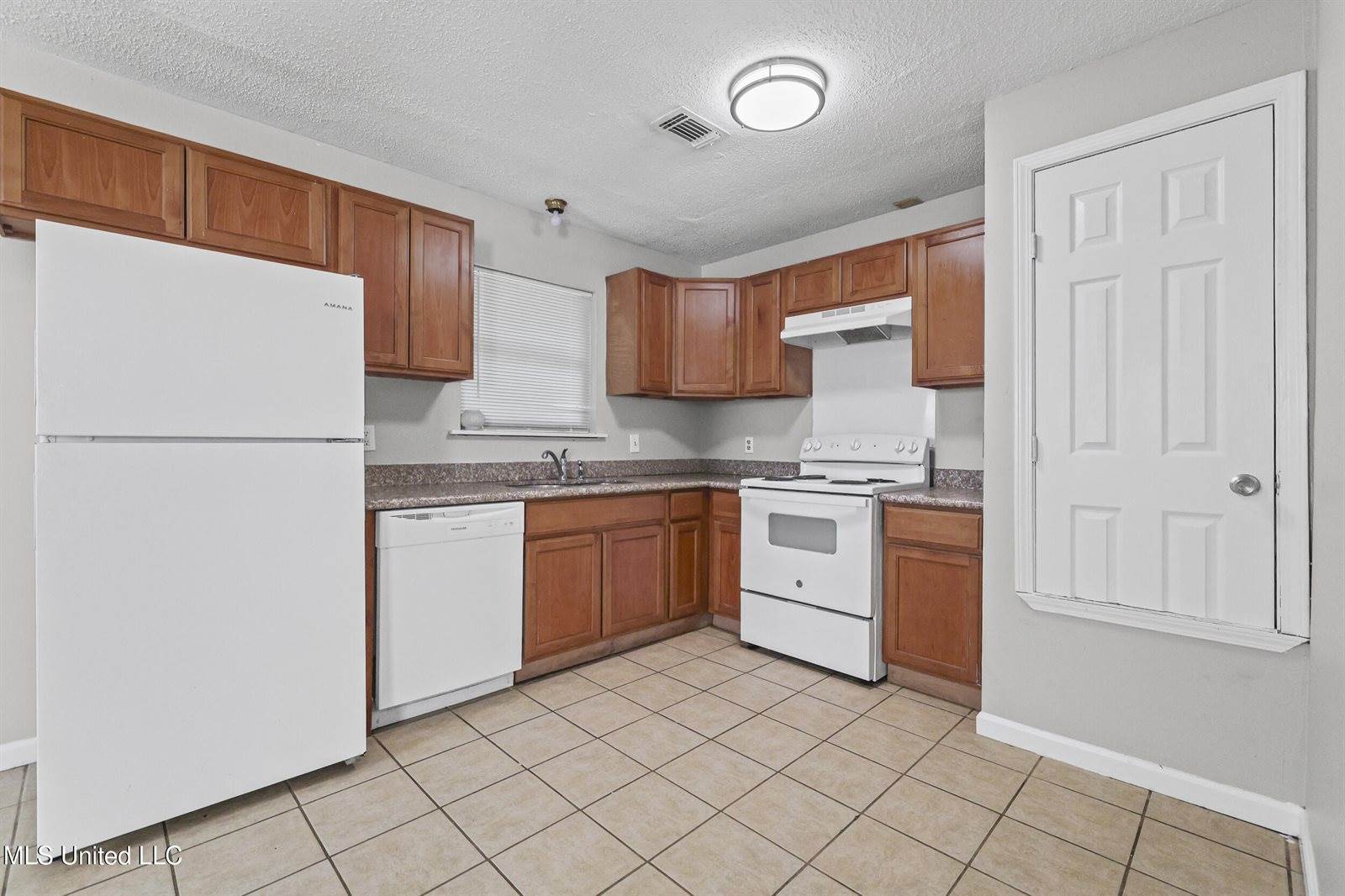 413 North Wilson Boulevard, Gulfport, MS 39503