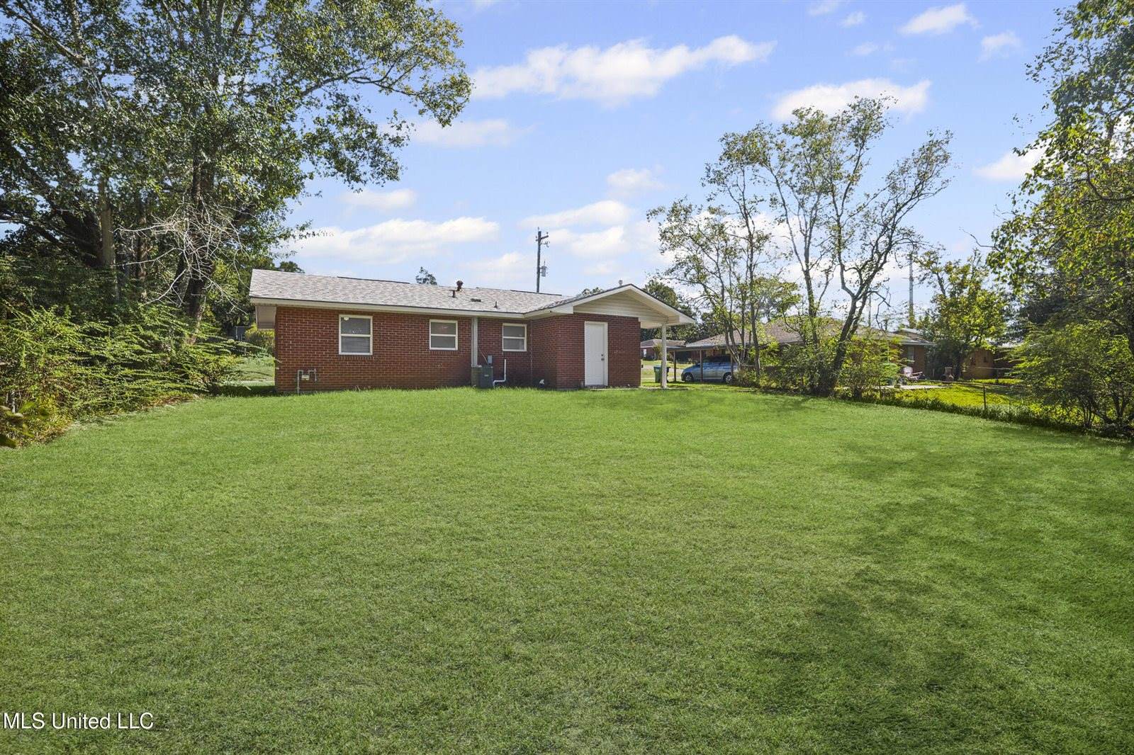 413 North Wilson Boulevard, Gulfport, MS 39503