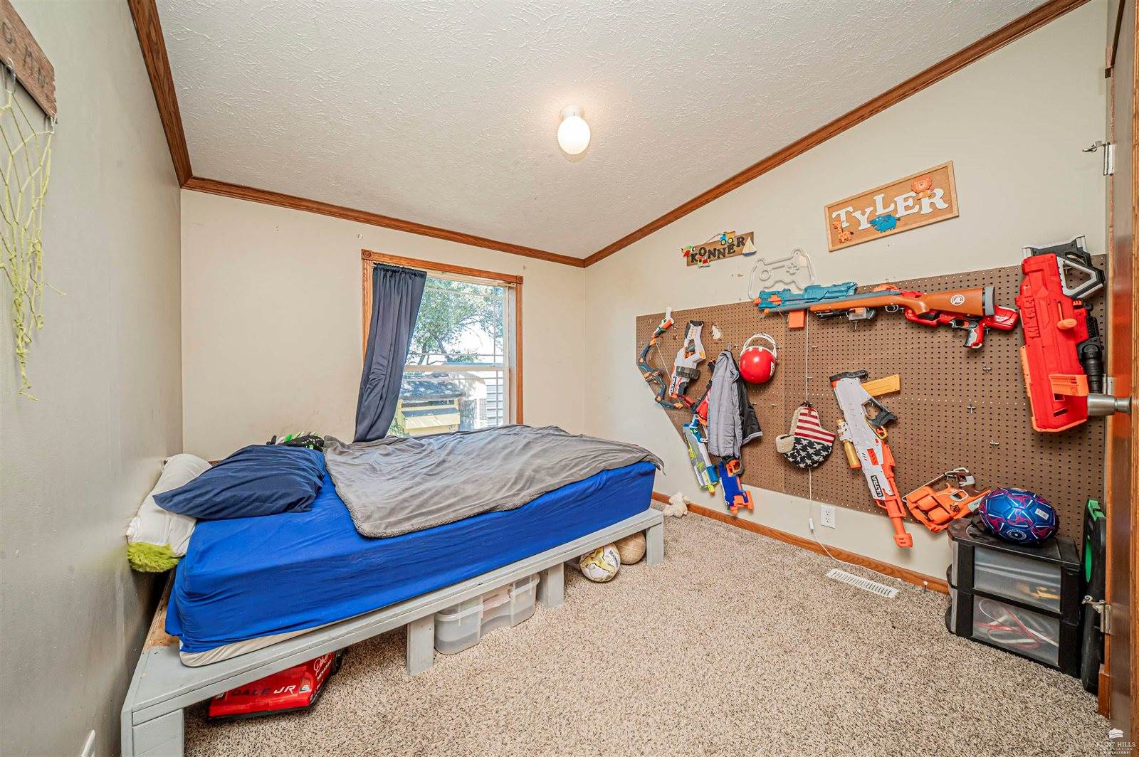 507 East 1st, Enterprise, KS 67441