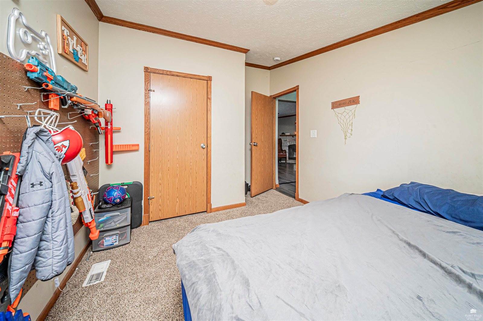 507 East 1st, Enterprise, KS 67441