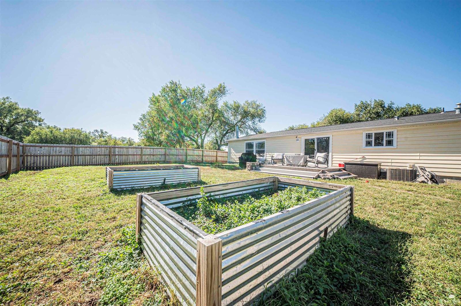 507 East 1st, Enterprise, KS 67441