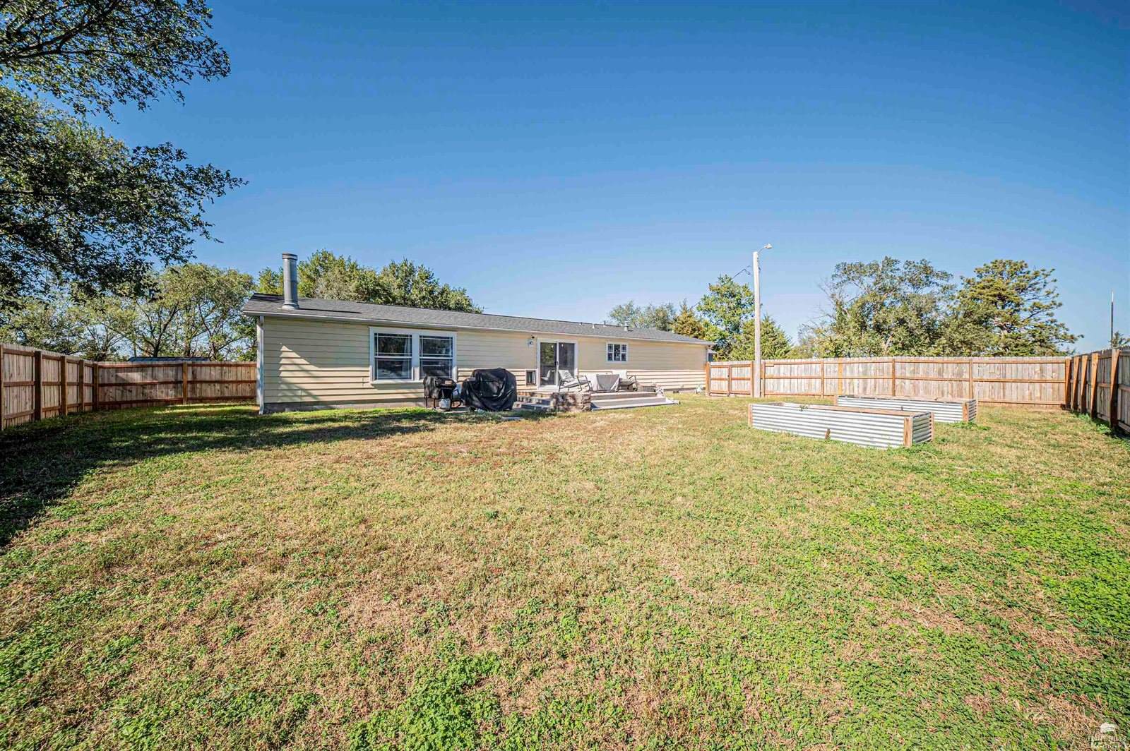 507 East 1st, Enterprise, KS 67441