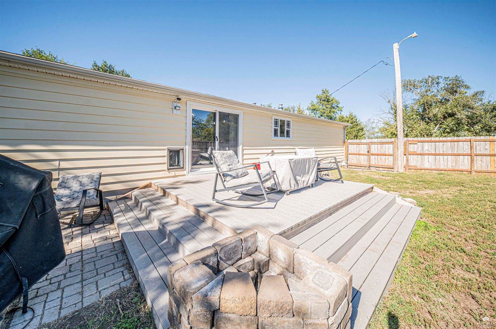 507 East 1st, Enterprise, KS 67441