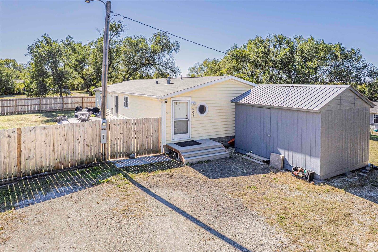 507 East 1st, Enterprise, KS 67441