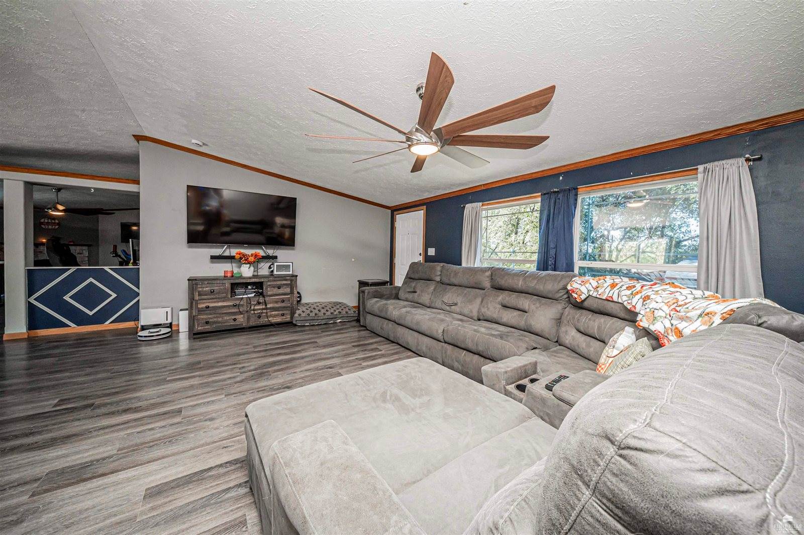 507 East 1st, Enterprise, KS 67441