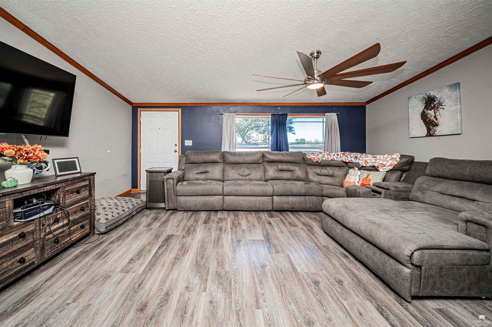 507 East 1st, Enterprise, KS 67441