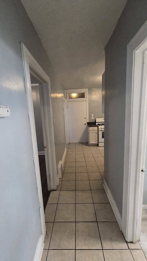 10015 South State Street, Chicago, IL 60628