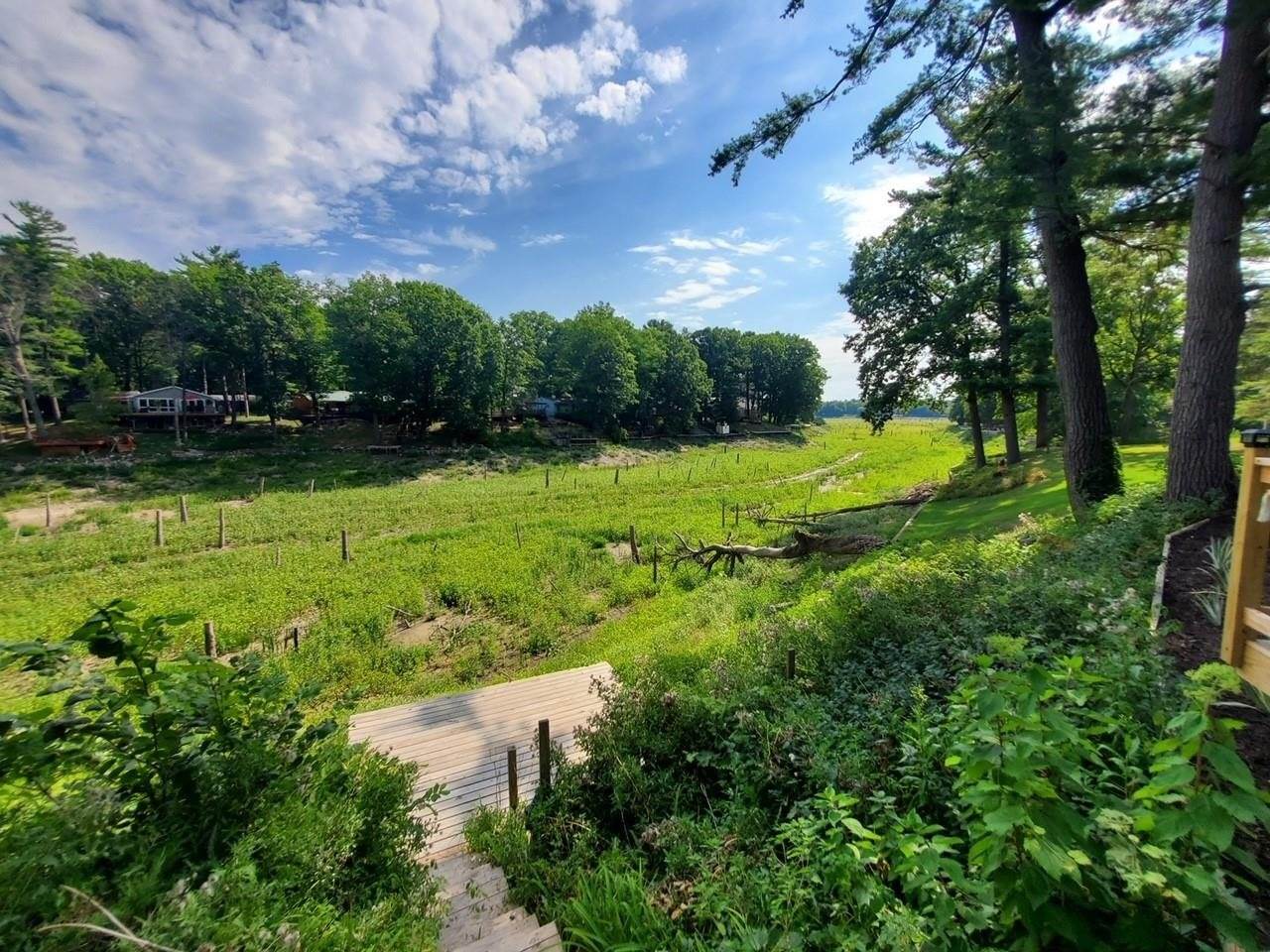 3214 N Gil-Haven Court, Sanford, MI 48657