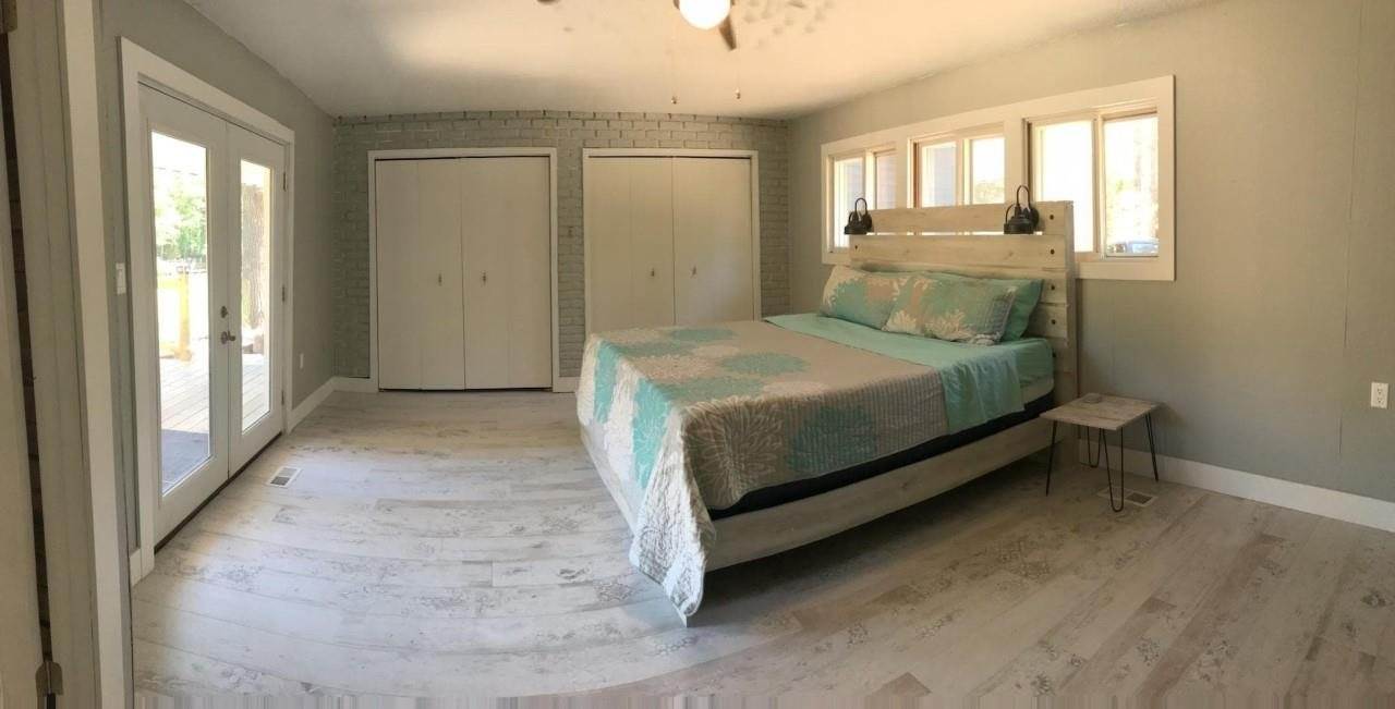 3214 N Gil-Haven Court, Sanford, MI 48657