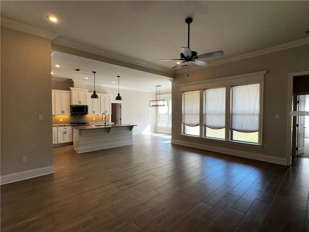 1072 Fox Sparrow Loop, Madisonville, LA 70447