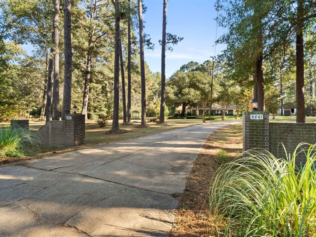 6861 LA-8, Leesville, LA 71446