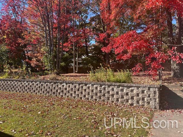 1509 Lincoln Avenue, Marquette, MI 49855