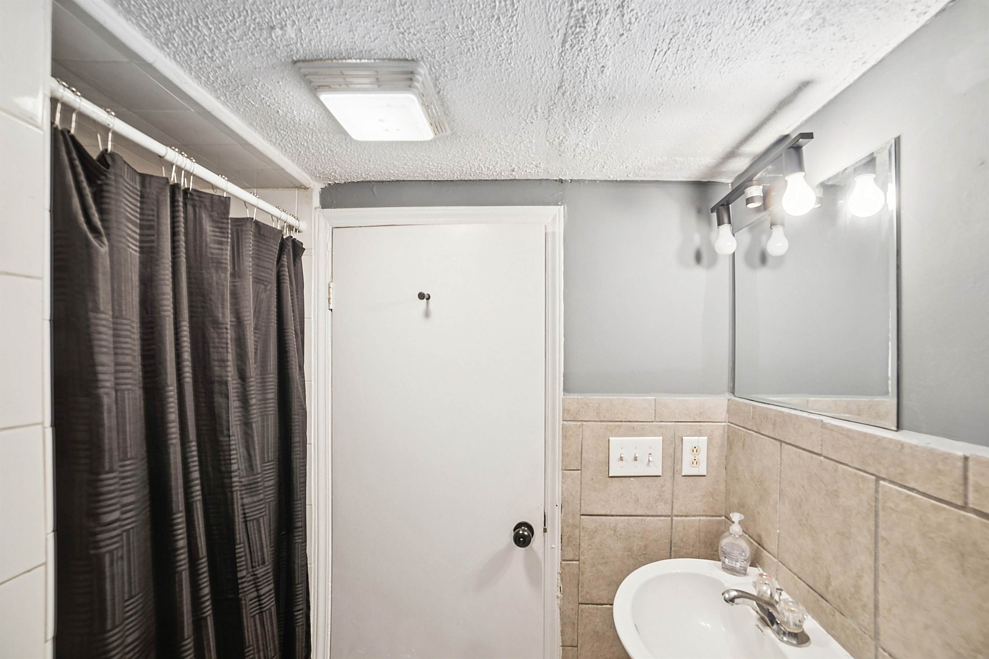 1129 Rita Avenue, Stateville, NC 28677