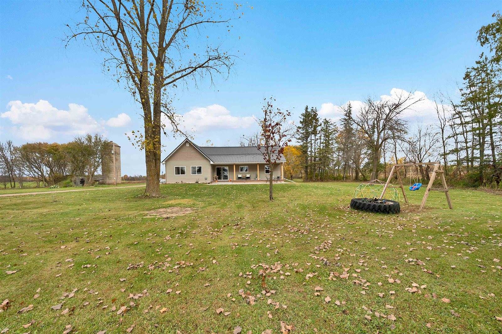 7112 County Rd A, Lena, WI 54139